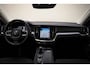 Volvo V60 2.0 B3 163pk Momentum Advantage Aut. [ LED Adapt.cruise Trekhaak Stoelverwarming ]