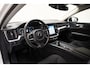 Volvo V60 2.0 B3 163pk Momentum Advantage Aut. [ LED Adapt.cruise Trekhaak Stoelverwarming ]
