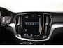 Volvo V60 2.0 B3 163pk Momentum Advantage Aut. [ LED Adapt.cruise Trekhaak Stoelverwarming ]