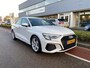 Audi A3 Limousine 30 TFSI S edition / Parkeerassistent / Navi / virtual cockpit