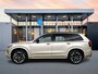 Volvo XC90 T8 Recharge Ultra Dark | 21" | Luchtvering | Bowers & Wilkins | Geventileerd Nappa | Stoelmassage | Trekhaak | Getint Glas | Head-up | 360 Camera | Pixel LED |