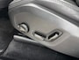 Volvo XC90 T8 Recharge Ultra Dark | 21" | Luchtvering | Bowers & Wilkins | Geventileerd Nappa | Stoelmassage | Trekhaak | Getint Glas | Head-up | 360 Camera | Pixel LED |
