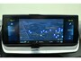 Peugeot e-2008 EV GT Pack 50 kWh | Navigatie | Achteruitrijcamera | Alcantara | Stoelverwarming | Climate control | Cruise control | 18" Lichtmetalen velgen