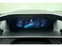 Peugeot e-2008 EV GT Pack 50 kWh | Navigatie | Achteruitrijcamera | Alcantara | Stoelverwarming | Climate control | Cruise control | 18" Lichtmetalen velgen