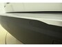 Peugeot e-2008 EV GT Pack 50 kWh | Navigatie | Achteruitrijcamera | Alcantara | Stoelverwarming | Climate control | Cruise control | 18" Lichtmetalen velgen