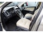 Volvo XC60 2.0 T5 FWD Polar+ | Stoelverwarming | Automaat | Panoramisch Schuif-/Kanteldak | Parkeercamera | Volledig Volvo dealeronderhouden |