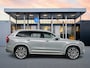 Volvo XC90 T8 Recharge Ultra Bright | 22" | Luchtvering | Geventileerd Nappa | Stoelmassage | Trekhaak | Panoramadak | Head-up | Harman Kardon | 360 Camera | Pixel LED