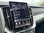 Volvo XC90 T8 Recharge Ultra Bright | 22" | Luchtvering | Geventileerd Nappa | Stoelmassage | Trekhaak | Panoramadak | Head-up | Harman Kardon | 360 Camera | Pixel LED