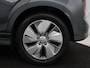 Hyundai Kona Electric EV Limited 64 kWh | Stoelventilatie | Leder | Schuifdak | Head-Up | Warmtepomp | Trekhaak | Camera | Achterbankverwarming | Adaptive cruise | Navigatie | Full LED | Keyless | Digital Cockpit | Stoelverwarming