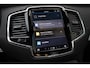 Volvo XC90 2.0 T8 Recharge AWD Ultimate Bright | Panoramadak | Head-up display | Keyless entry | Elek. bed. stoelen voorstoelen met geheugen | Luchtvering | Semi elek. trekhaak | 360 graden camera | Dealer-onderhouden | Verwarmbare voorstoelen en achterbank | Verwarmbaar stuurwiel | Bowers & Wilkins audio | Apple carplay | Adaptive cruise control | 7-zits |