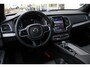 Volvo XC90 2.0 T8 Recharge AWD Ultimate Dark | Panoramadak | Head-up display | Keyless entry | Elek. bed. stoelen voorstoelen met geheugen | Luchtvering | Semi elek. trekhaak | 360 graden camera | Dealer-onderhouden | Verwarmbare voorstoelen en achterbank | Verwarmbaar stuurwiel | Bowers & Wilkins audio | Apple carplay | Adaptive cruise control | 7-zits |
