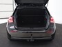 Mercedes-Benz A-klasse 180d Launch Edition | Stoelverwarming | Trekhaak | AMG Line | Camera | Navigatie | Widescreen | Half leder | Park Assist | Climate control | Cruise control