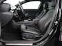 Mercedes-Benz A-klasse 180d Launch Edition | Stoelverwarming | Trekhaak | AMG Line | Camera | Navigatie | Widescreen | Half leder | Park Assist | Climate control | Cruise control