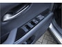 Lexus UX 250h Preference Line |stoel/stuurverwarming|parkeersensoren|18"|Apple/Android|ACC|