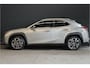 Lexus UX 250h Preference Line |stoel/stuurverwarming|parkeersensoren|18"|Apple/Android|ACC|
