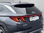 Hyundai Tucson 1.6 T-GDI PHEV Premium 4WD Automaat / Dealer onderhouden / Navigatie / Stuur-, stoel- en achterbankverwarming /Leder / Stoelventilatie / Elektrische stoelen & klep / Camera 360° / Apple Carplay Android / 19" LM wielen /