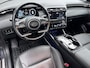 Hyundai Tucson 1.6 T-GDI PHEV Premium 4WD Automaat / Dealer onderhouden / Navigatie / Stuur-, stoel- en achterbankverwarming /Leder / Stoelventilatie / Elektrische stoelen & klep / Camera 360° / Apple Carplay Android / 19" LM wielen /