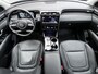Hyundai Tucson 1.6 T-GDI PHEV Premium 4WD Automaat / Dealer onderhouden / Navigatie / Stuur-, stoel- en achterbankverwarming /Leder / Stoelventilatie / Elektrische stoelen & klep / Camera 360° / Apple Carplay Android / 19" LM wielen /