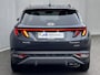Hyundai Tucson 1.6 T-GDI PHEV Premium 4WD Automaat / Dealer onderhouden / Navigatie / Stuur-, stoel- en achterbankverwarming /Leder / Stoelventilatie / Elektrische stoelen & klep / Camera 360° / Apple Carplay Android / 19" LM wielen /