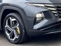 Hyundai Tucson 1.6 T-GDI PHEV Premium 4WD Automaat / Dealer onderhouden / Navigatie / Stuur-, stoel- en achterbankverwarming /Leder / Stoelventilatie / Elektrische stoelen & klep / Camera 360° / Apple Carplay Android / 19" LM wielen /