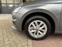 Skoda Fabia 1.0 TSI Ambition / Navigatie / 15 Inch / Metallic / Cruise control / App-connect