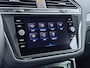 Volkswagen Tiguan 1.4 TSI eHybrid R-Line Business+ 24.000KM!!| SUPER COMPLETE AUTO| DIG. DASH| STOEL + STUURVERWARMING| CARPLAY | NET ONDERHOUD GEHAD, RIJKLAAR INCL 12 MND. BOVAG GARANTIE|