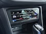 Volkswagen Tiguan 1.4 TSI eHybrid R-Line Business+ 24.000KM!!| SUPER COMPLETE AUTO| DIG. DASH| STOEL + STUURVERWARMING| CARPLAY | NET ONDERHOUD GEHAD, RIJKLAAR INCL 12 MND. BOVAG GARANTIE|