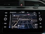 Volkswagen Tiguan R-Line 1.4 TSI 245 PK eHybrid | Zwenkbare trekhaak | Stuur & Stoelverwarming | Achteruitrijcamera | Elek. achterklep | Navigatie |