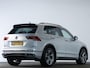 Volkswagen Tiguan R-Line 1.4 TSI 245 PK eHybrid | Zwenkbare trekhaak | Stuur & Stoelverwarming | Achteruitrijcamera | Elek. achterklep | Navigatie |