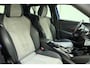 Peugeot e-2008 EV GT 50 kWh | Leer Alcantara | Stoelverwarming | Panoramadak |