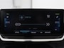Peugeot e-2008 EV Allure 50 kWh | 3 Fase | Panoramadak | Adaptive cruise | Keyless | Camera | Carplay | Half leder | Navigatie