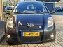 Toyota Yaris 1.3 VVTi Aspiration, TREKHAAK / LEDEREN BEKLEDING