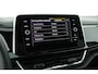 Volkswagen T-Roc 1.5 TSI 150pk DSG R-Line Edition Trekhaak Camera Stoelverwarming Virtual Cockpit Navigatie