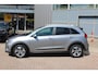 Kia Niro Hybrid Niro DynamicPlusLine 64 kWh | Navigatie | Open Dak | Leder | Adapt. Cruise Control | Stoel/Stuurverw. | Carplay | PDC V+A | LMV 17 Inch