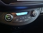 Toyota Yaris 1.5 Hybrid Bi-Tone | Navigatie | Cruise Control | Camera | Climate Control