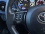Toyota Yaris 1.5 Hybrid Bi-Tone | Navigatie | Cruise Control | Camera | Climate Control