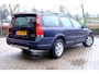 Volvo XC70 2.5 T 210pk AWD Geartronic Comfort Line Aut. Xenon|Leder|Navi|Dealer onderhouden|Youngtimer
