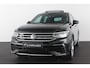Volkswagen Tiguan 1.4 TSI eHybrid R-Line Business+ Trekhaak/Pano.schuifdak/Winterpakket/360° camera/Head-up display/Deep Black Pearlescent/19inch Valencia velgen/Matrix-LED-koplamp