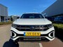 Volkswagen T-Roc 1.5 TSI R-Line Business+ / 19"LMV / CAMERA / Afneemb. Trekhaak / NAVI / APP.Connect / Black Style