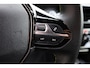 Peugeot e-2008 EV GT 50 kWh TREKHAAK-AFN PANO CARPLAY STOELVER. CRUISE 360-CAMERA HALF-LEER CRUISE CLIMA NAVI 2XPDC 17''LMV