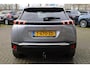 Peugeot e-2008 EV GT 50 kWh TREKHAAK-AFN PANO CARPLAY STOELVER. CRUISE 360-CAMERA HALF-LEER CRUISE CLIMA NAVI 2XPDC 17''LMV