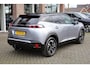 Peugeot e-2008 EV GT 50 kWh TREKHAAK-AFN PANO CARPLAY STOELVER. CRUISE 360-CAMERA HALF-LEER CRUISE CLIMA NAVI 2XPDC 17''LMV