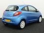 Ford Ka 1.2 Titanium Airco, Boordcomputer, Buitenspiegels elektrisch verstel- en verwarmbaar, Elektrische ramen voor, Radio-cd/mp3 speler De Ford Ka 1.2 Titanium uit 2010 is een compacte hatchback met een 1,2 liter benzinemotor en ongeveer 69 pk, wat hem vooral geschikt maakt voor stadsritten en zuinig dagelijks gebruik. De Tit