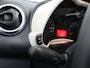 Ford Ka 1.2 Titanium Airco, Boordcomputer, Buitenspiegels elektrisch verstel- en verwarmbaar, Elektrische ramen voor, Radio-cd/mp3 speler De Ford Ka 1.2 Titanium uit 2010 is een compacte hatchback met een 1,2 liter benzinemotor en ongeveer 69 pk, wat hem vooral geschikt maakt voor stadsritten en zuinig dagelijks gebruik. De Tit