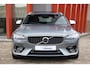 Volvo V90 T4 R-Design | Stoelverwarming | Trekhaak | Parkeercamera | Pilot Assist | BLIS | Leder | Keyless