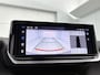 Peugeot e-2008 EV Allure 50 kWh 136pk Automaat | 3 Fase | Navigatie | Climate Control | Adaptieve Cruise Control | Camera Voor + Achter | Dodehoekdetectie | 17"LMV | LED | Apple Carplay/Android Auto |