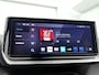 Peugeot e-2008 EV Allure 50 kWh 136pk Automaat | 3 Fase | Navigatie | Climate Control | Adaptieve Cruise Control | Camera Voor + Achter | Dodehoekdetectie | 17"LMV | LED | Apple Carplay/Android Auto |