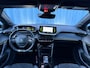 Peugeot 208 1.2 PureTech GT Pack Alcantara bekleding | Panoramadak | Adeptieve cruise control | Achteruitrijcamera | Keyless entry en start | Parkeersensoren voor en achter