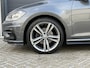 Volkswagen Golf 1.5 TSI Highline Business R Line | Pano | Climate | Parkeer sensoren | dodehoek |