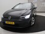 Volkswagen Golf Variant 1.5 eTSI Life Business AUTOMAAT / Trekgewicht 1.400 kg / Navigatie / Apk tot 11-2027 /Digitaal dashboard / Climate control / Navigatie / Apple Carplay Android /